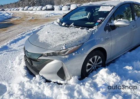 2022 Toyota Prius Prime Le из США, поврежденный, VIN JTDKAMFPXN3225453
